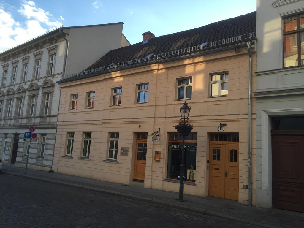 בראנדנבורג Rathaus-Pension 1685 מראה חיצוני תמונה